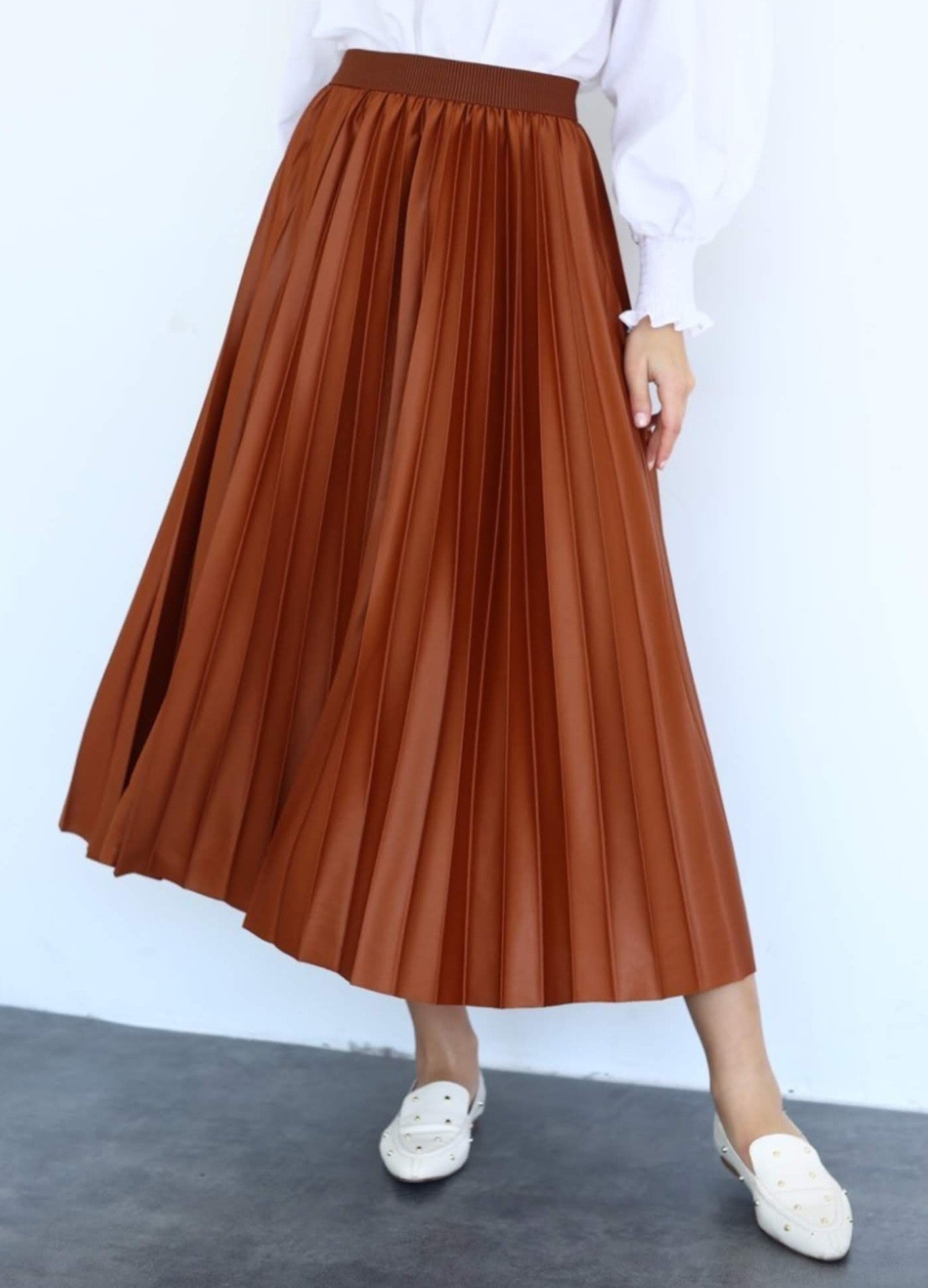 Modest pleated skirt